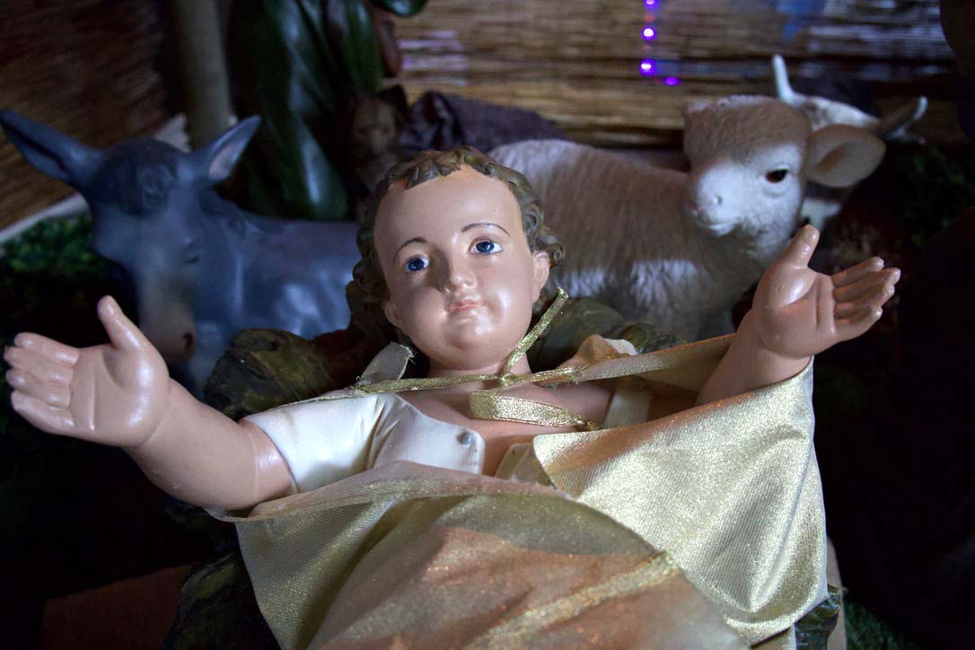Christmas Family Mass 24 Dec - Photo 15