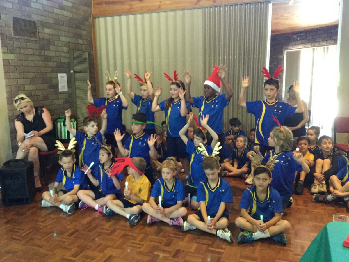 Seniors Christmas Mass 13 Dec - Photo 11