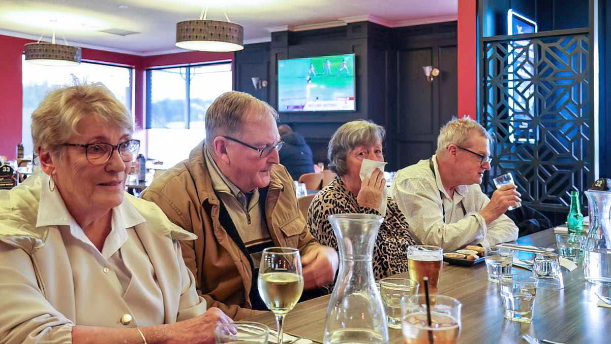 Friendship Group Lunch July - Photo 20