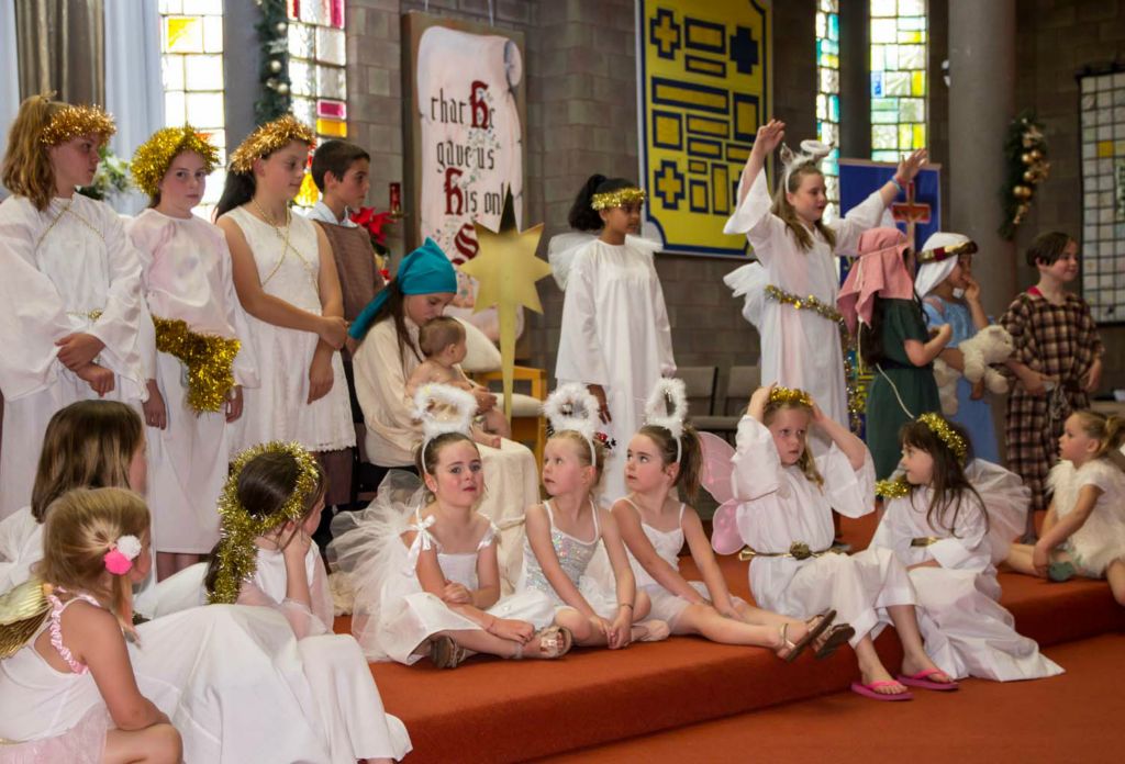 Christmas Family Mass - Photo 38