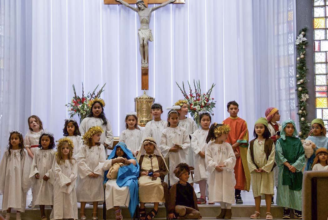 Christmas Family Mass 24 Dec - Photo 21