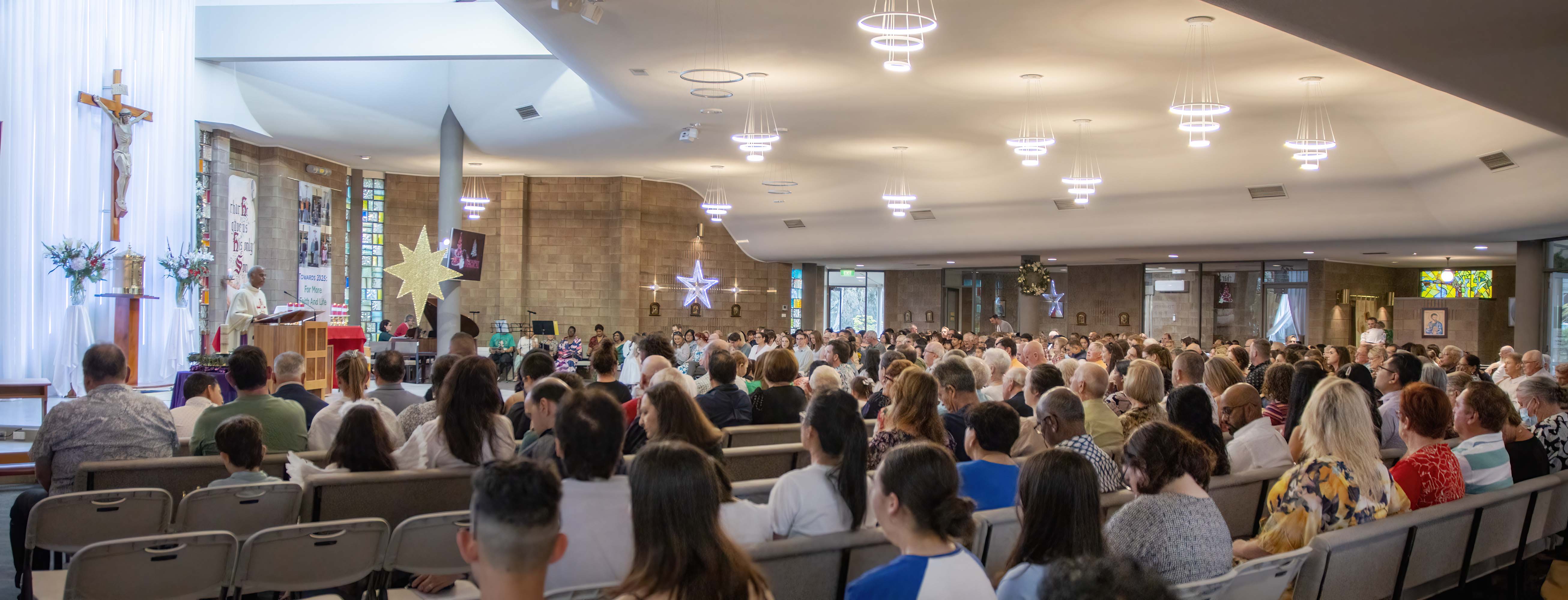 Christmas Family Mass 24 December - Photo 31