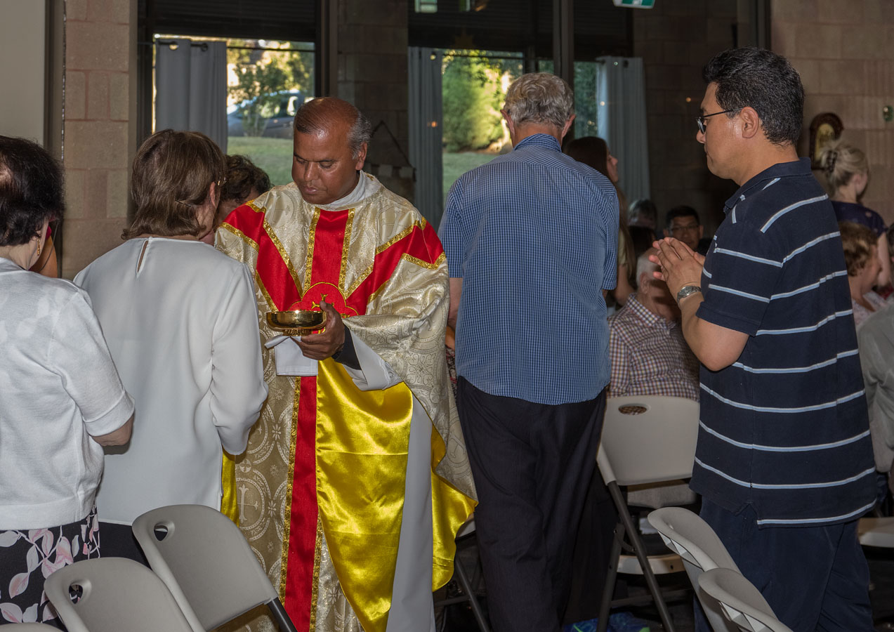 Christmas Family Mass 24 Dec - Photo 10