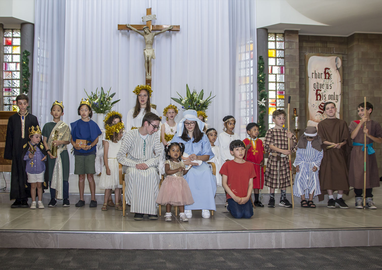 Christmas Family Mass 24 December - Photo 31