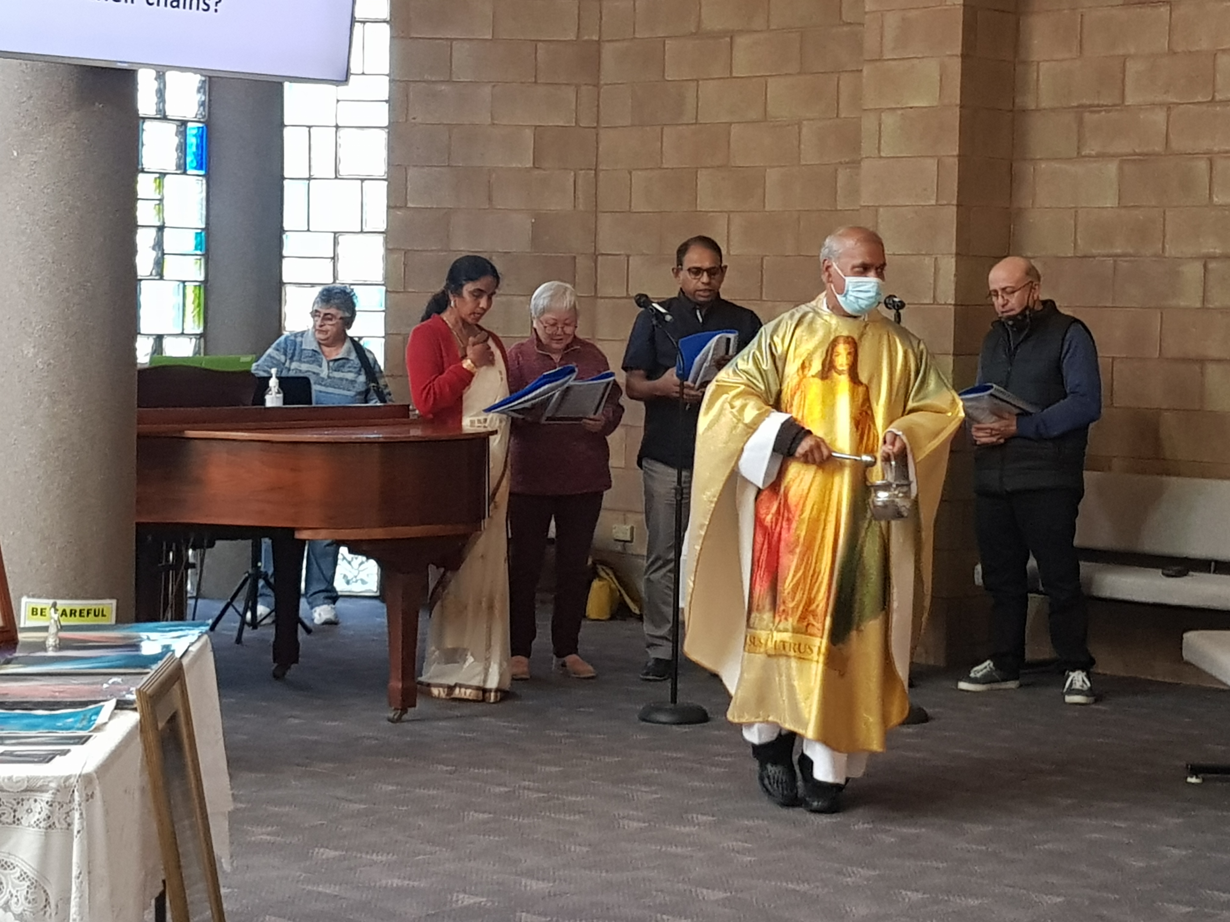 Divine Mercy Sunday 23 April - Photo 3