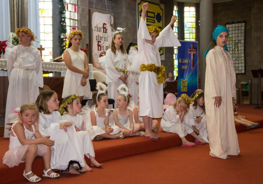 Christmas Family Mass - Photo 43