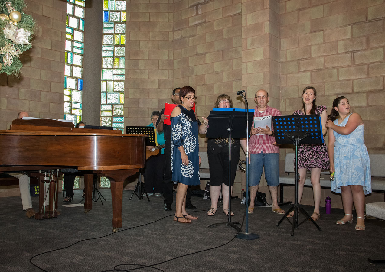 Christmas Family Mass 24 Dec - Photo 5