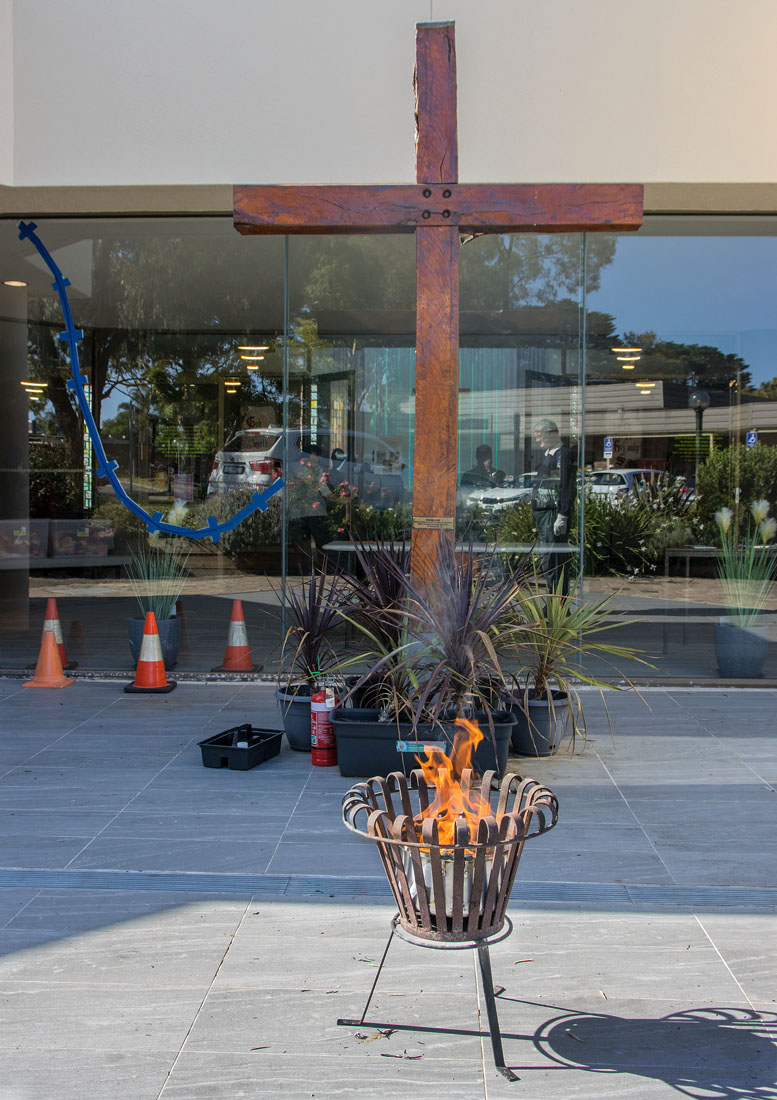 Burning Of Palms 23 February - Photo 2