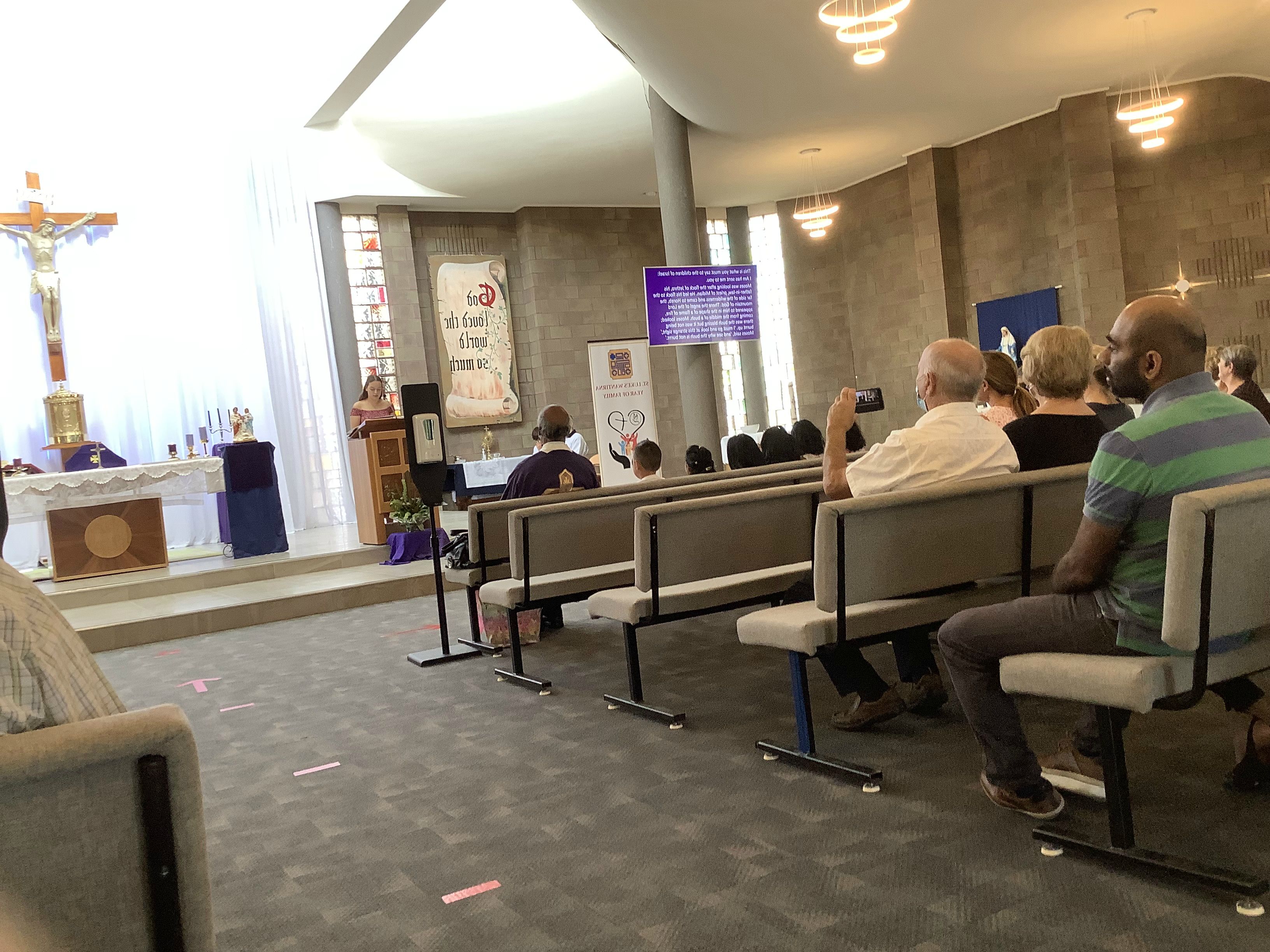 Family Mass 20 March - Photo 20