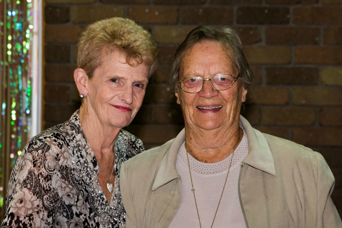 Pat & Alf Norman S Golden Anniversary - Photo 2