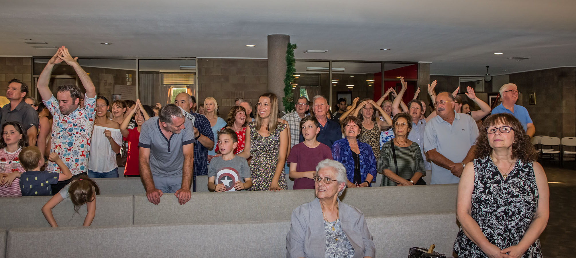 Christmas Family Mass 24 Dec - Photo 3