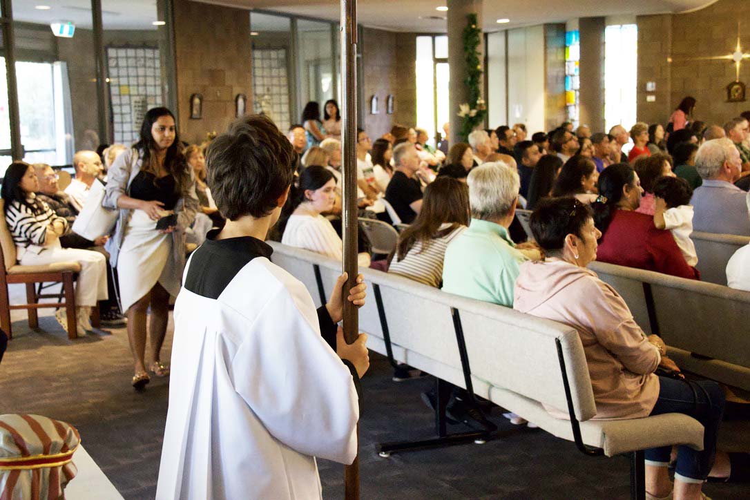 Christmas Family Mass 24 Dec - Photo 31