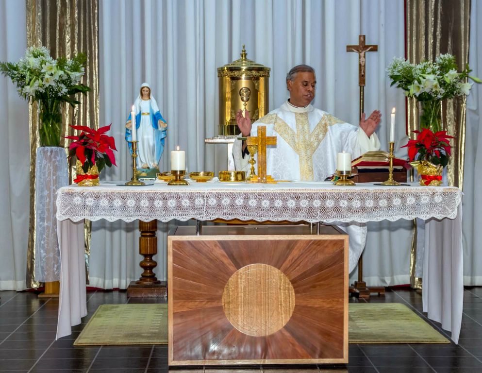 Christmas Family Mass - Photo 19