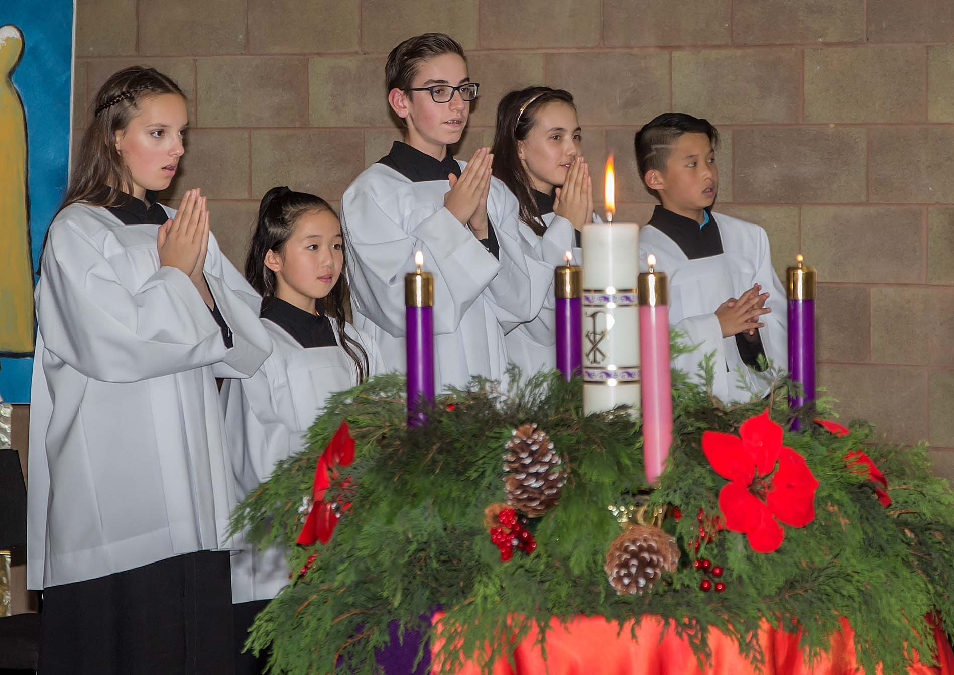 Christmas Family Mass 24 Dec - Photo 14