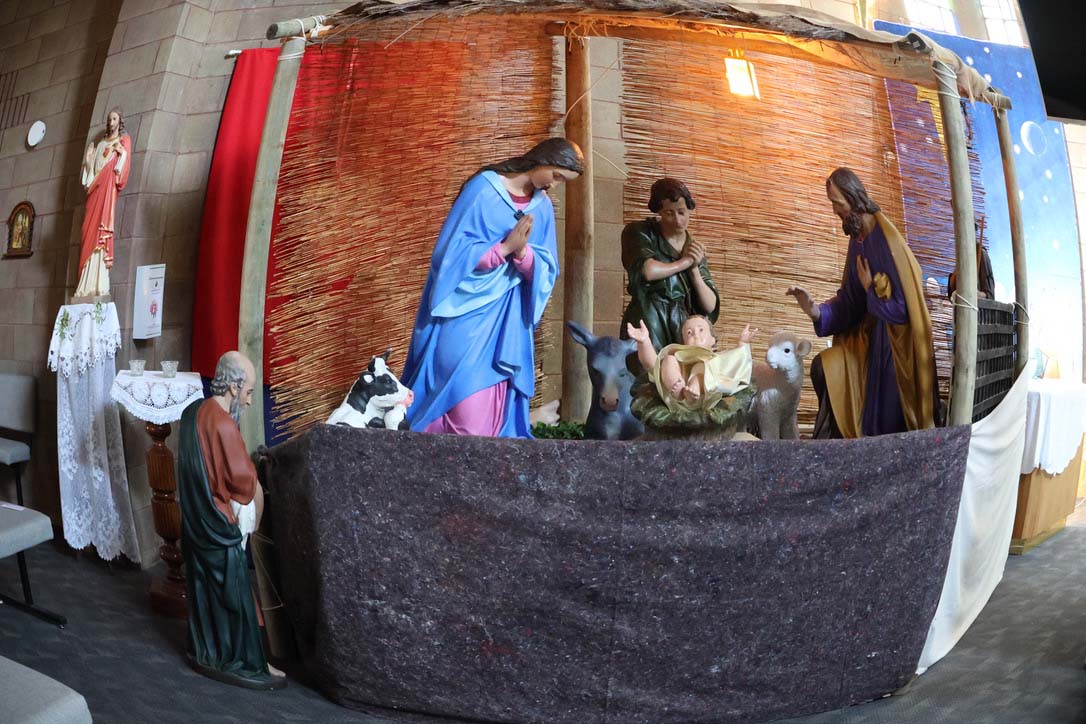 Christmas Family Mass 24 Dec - Photo 41
